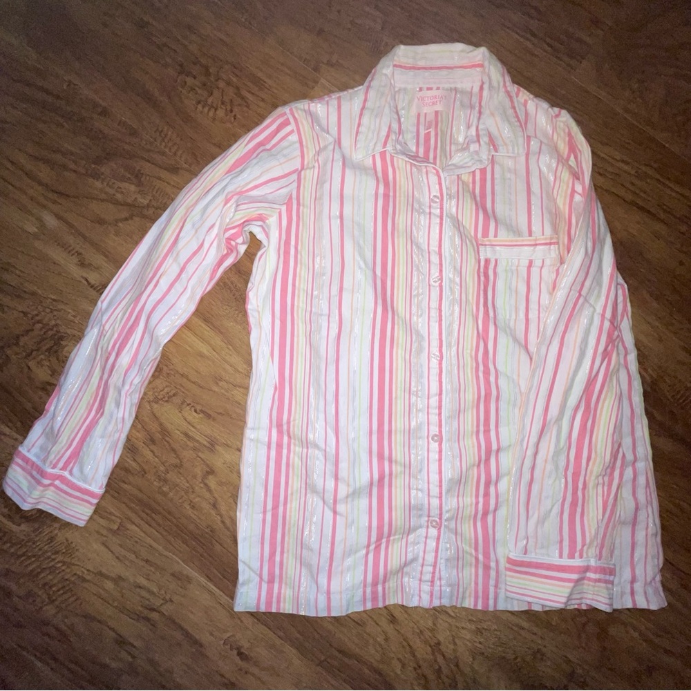Victoria’s Secret 2 Piece Pajama Set! 💗 - Picture 2 of 10